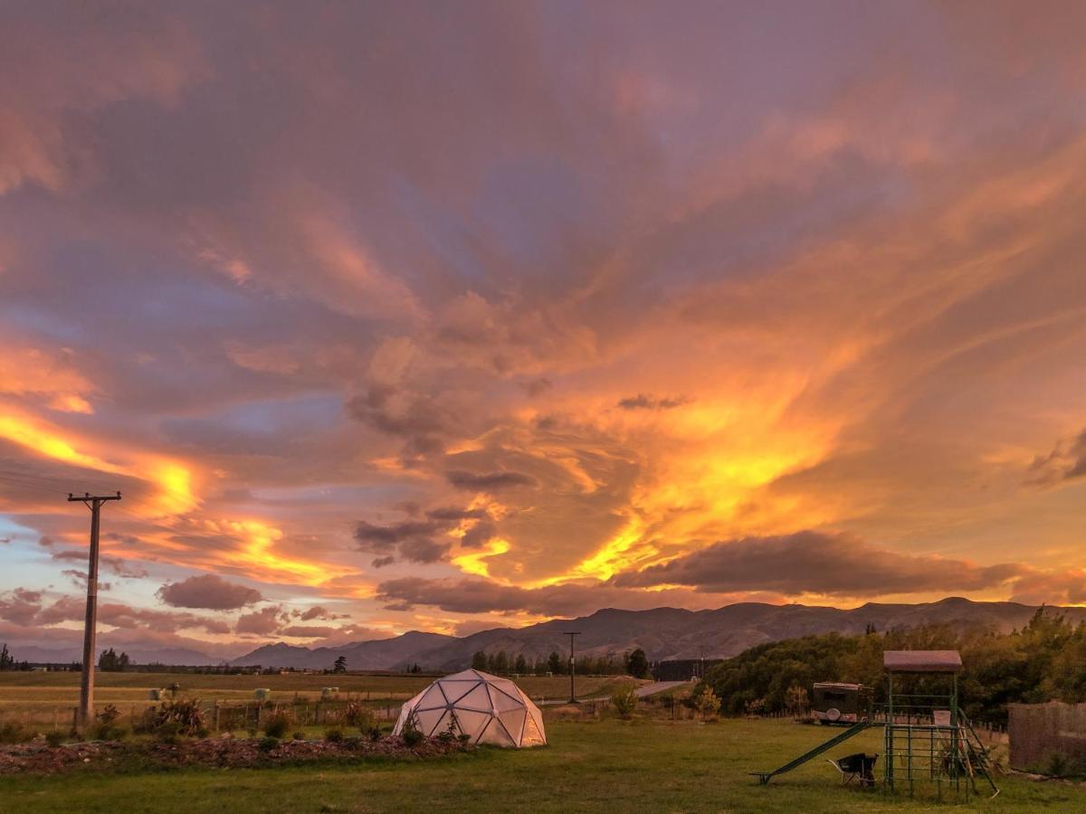 The Artist'S House Wanaka Villa Luggate Buitenkant foto